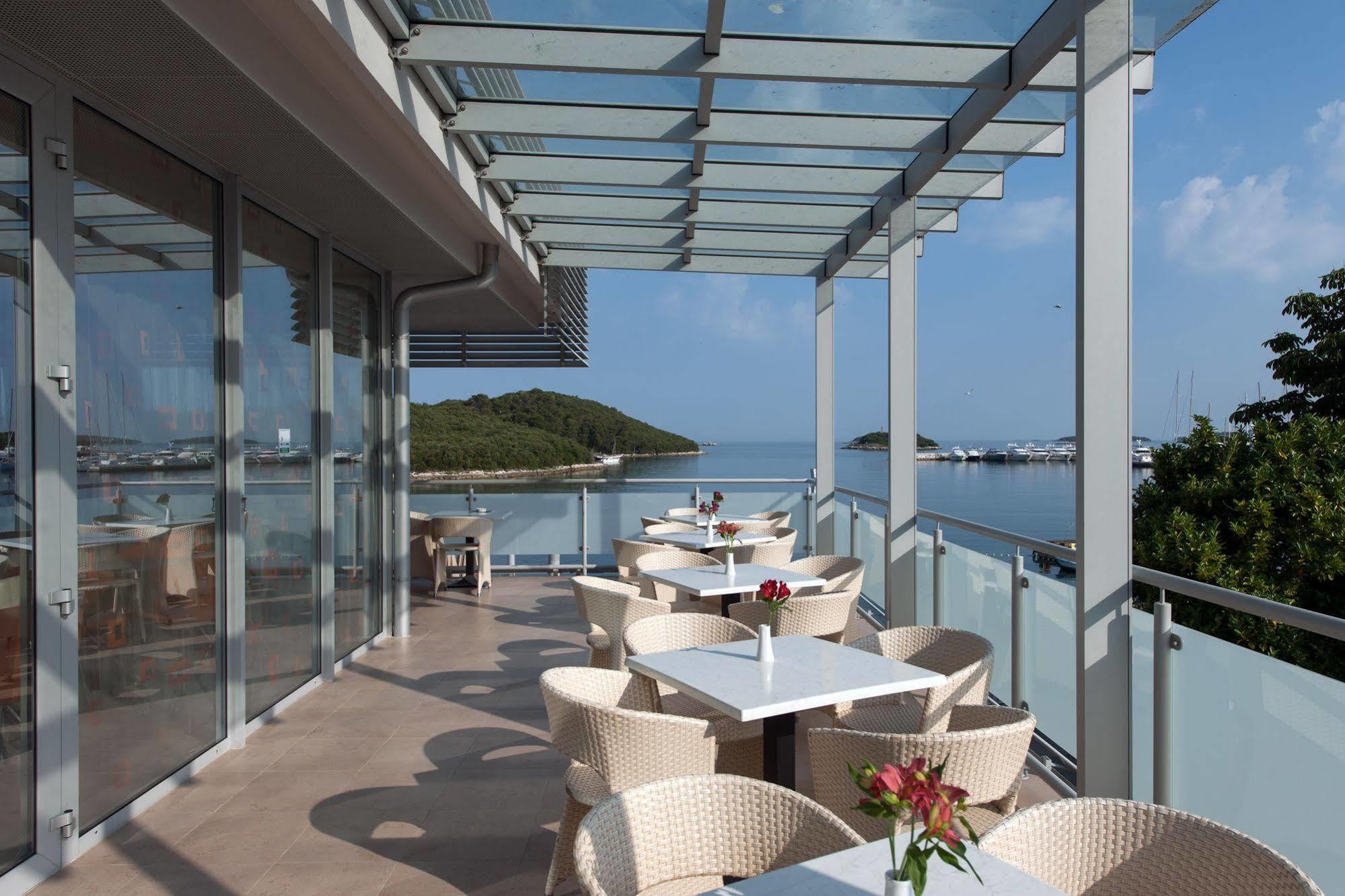 Maistra Select Belvedere Resort Vrsar Bagian luar foto