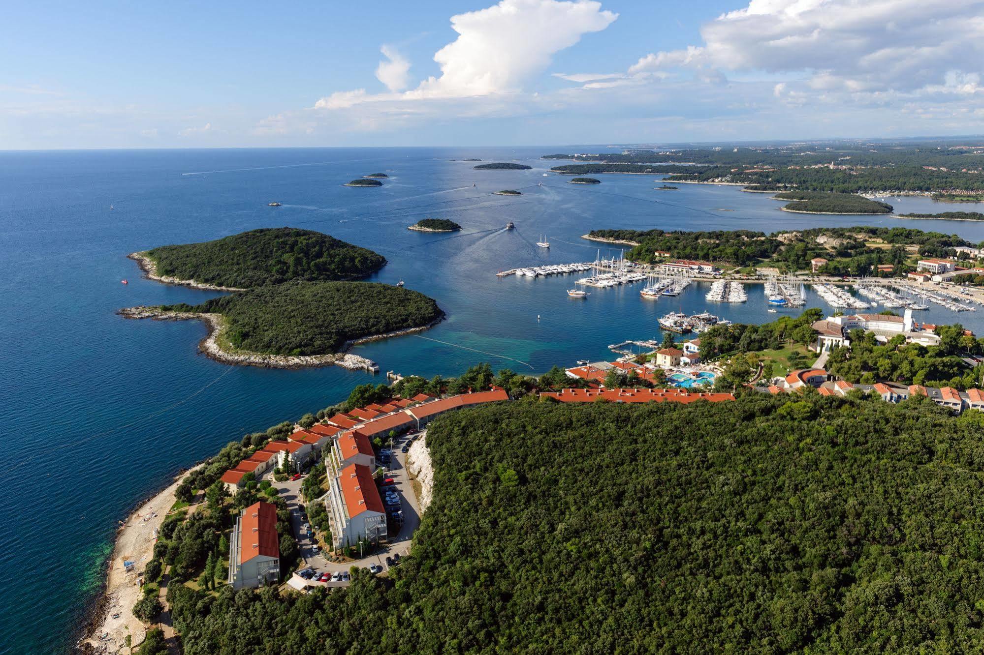 Maistra Select Belvedere Resort Vrsar Bagian luar foto